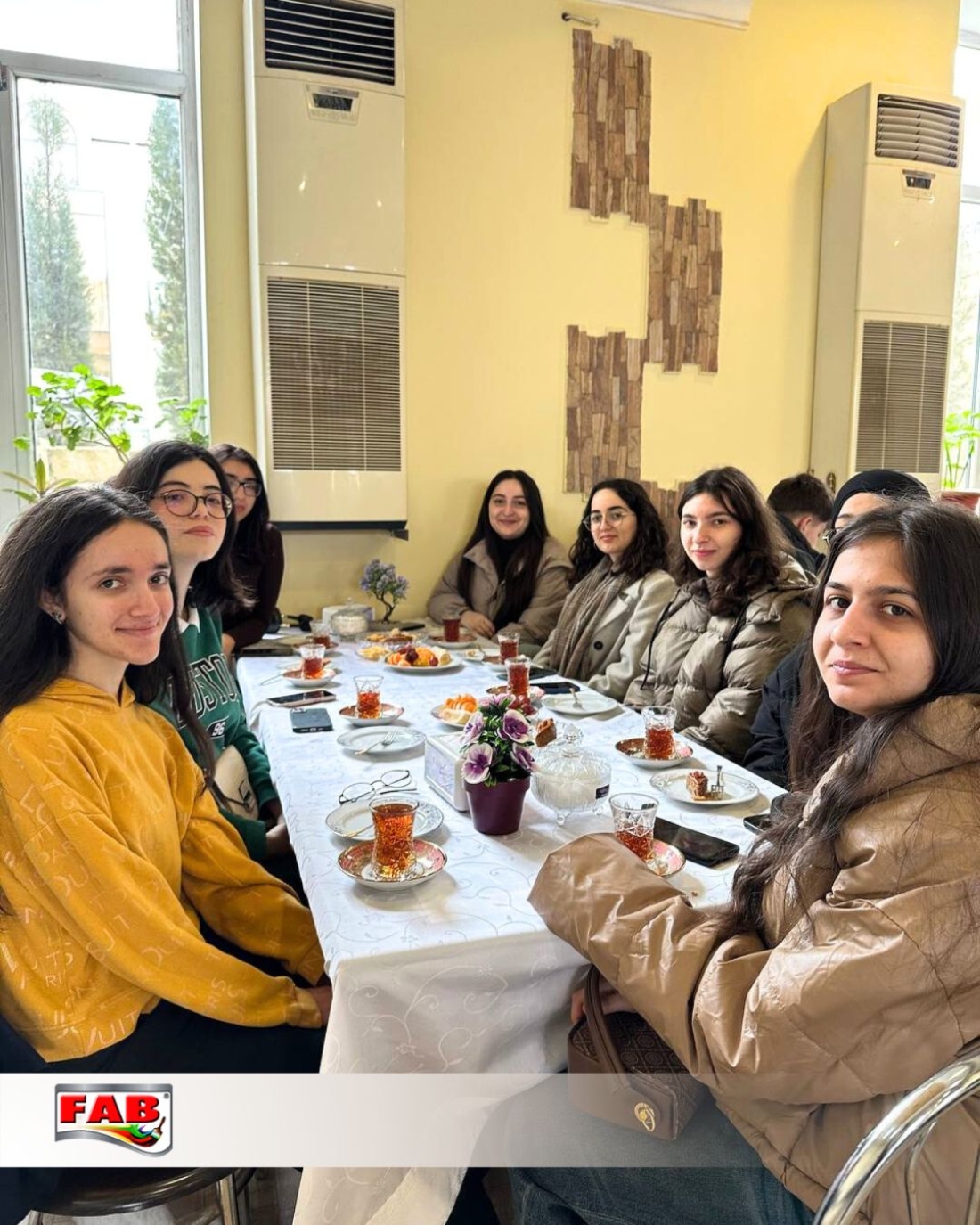 Xəzər Universitetinin tələbələri FAB Şirkətlər Qrupunda