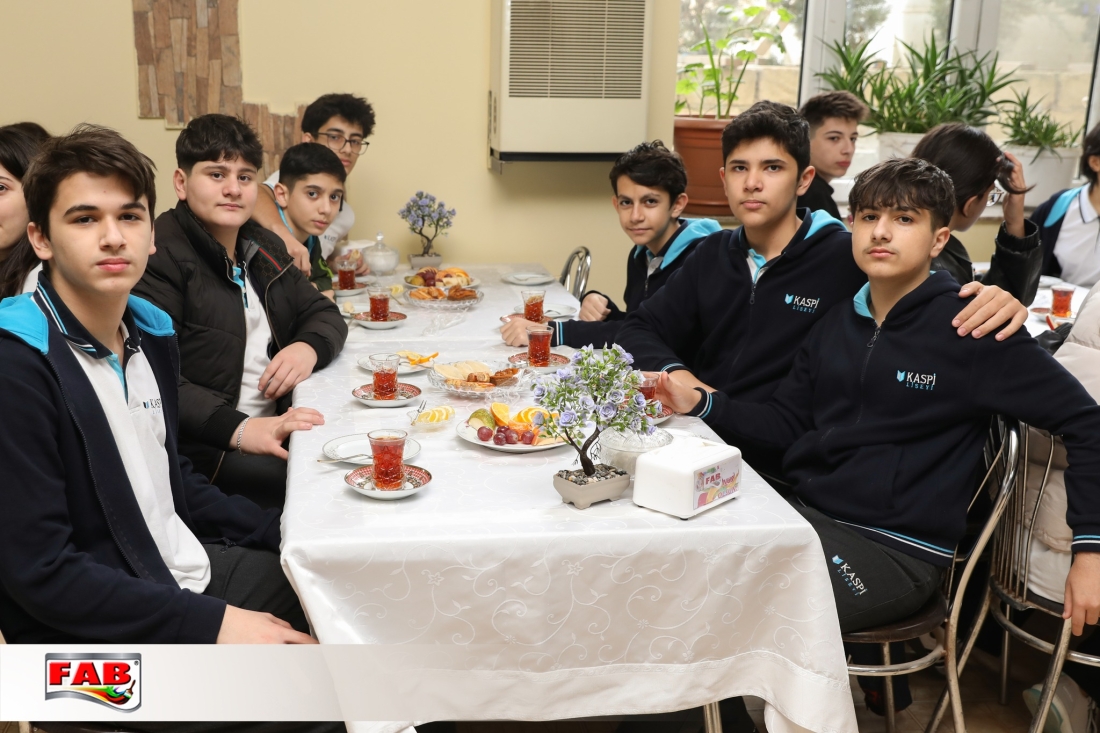 Kaspi liseynin Ağşəhər filialının şagirdləri FAB Boyada